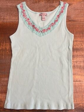 Vintage 100% Cotton Women’s Ribbed Stretchy Tank Top with floral embroidery